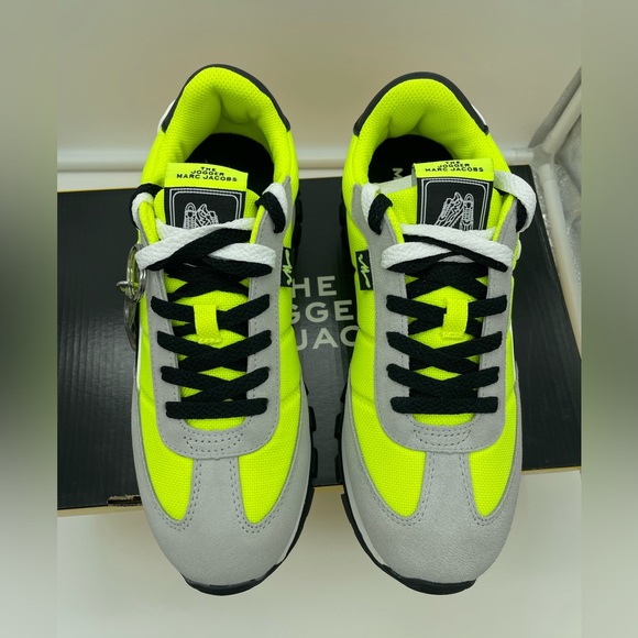 NWB Marc Jacobs The Jogger Neon Yellow sneakers - Authentic - Picture 2 of 5